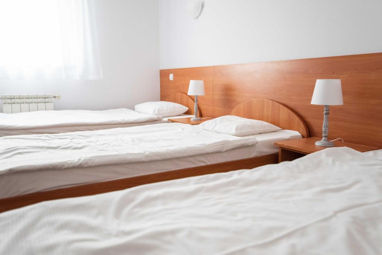 Hotel Reg Benz Mielec Esterno foto